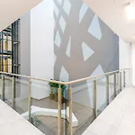 Tranquil With Free Parking And Garden Connection In The Downtown